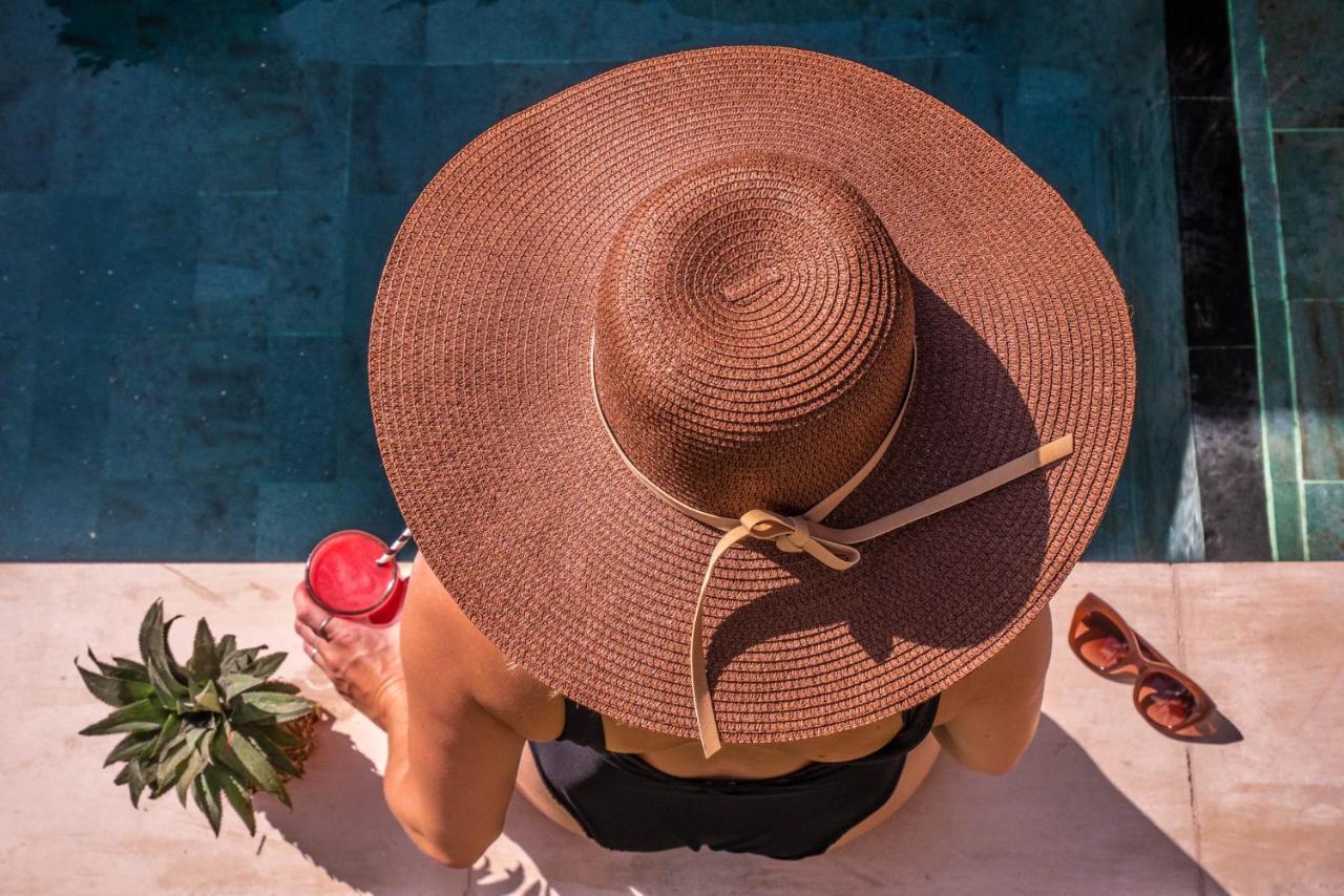 Palm Merah Villas - Private Pool (Adults Only) Селонг-Беланак Экстерьер фото